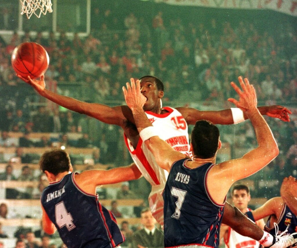 «Μιλάω πάντα με πάθος για τον Ολυμπιακό»