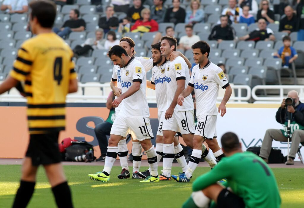 Μόνη πρώτη με το… αγαπημένο της σκορ