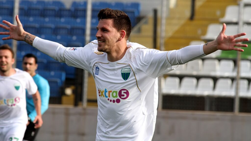 Νίκη παραμονής για τον Λεβαδειακό