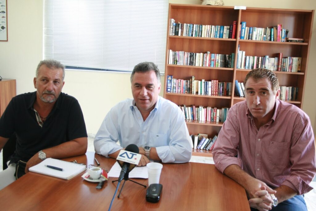 Να «πρασινίσει» το γήπεδο της Καρδάμαινας και το παλιό γήπεδο Ανταγόρα υποσχέθηκε ο Γ. Κυρίτσης στον πρόεδρο της ΕΠΣΔ