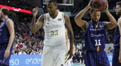 Ανανέωσε με την Ρεάλ ο Τόμπκινς