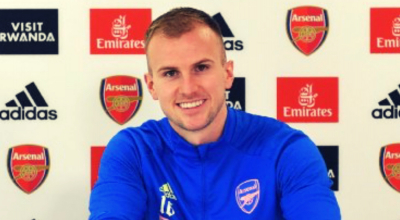 Ανανέωσε με την Άρσεναλ ο Χόλντινγκ