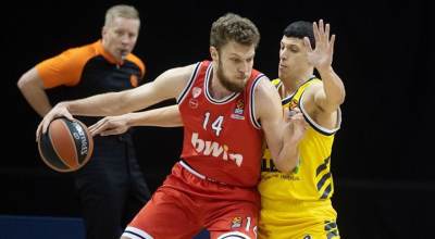 Διπλό με σούπερ Βεζένκοφ για τον Ολυμπιακό