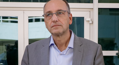 «Δεν υπάρχει λευκός καπνός, αλλά είμαστε σε μία καλή επικοινωνία»