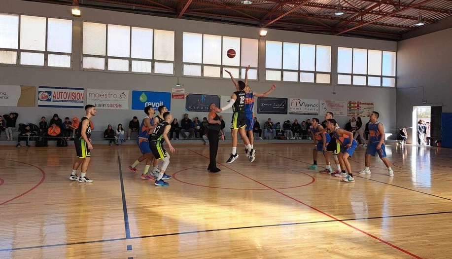 Εφηβικό: Μεγάλη νίκη στην Κάλυμνο και 9/9 για τον Έσπερο