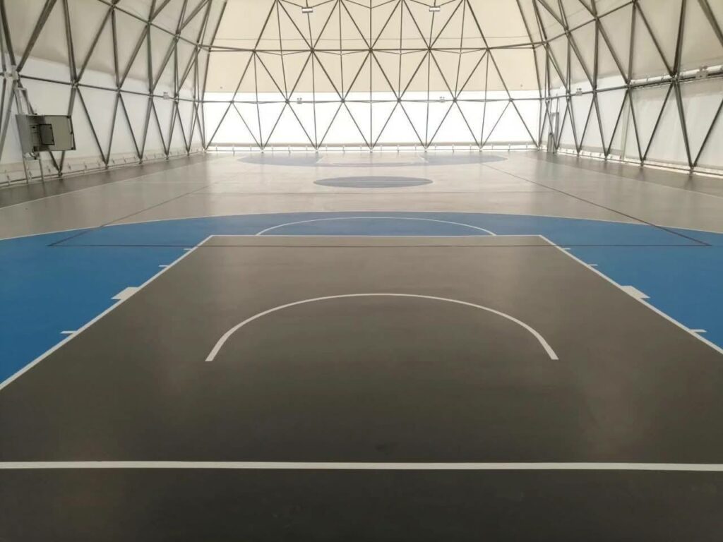 Δημοπρατήθηκε η προμήθεια και ο αθλητικός εξοπλισμός για τρεις κλειστούς θόλους σε Ζηπάρι, Κέφαλο και πόλη