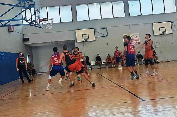 Εφηβικό: Πήρε το τοπικό ντέρμπι και έκανε το 3/3 η Ακαδημία Καλύμνου