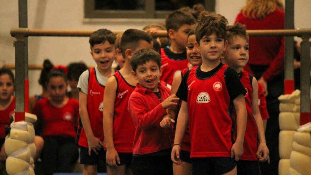 Η Χριστουγεννιάτικη εκδήλωση του τμήματος ενόργανης γυμναστικής του Ιπποκράτη του Κώου (Video)